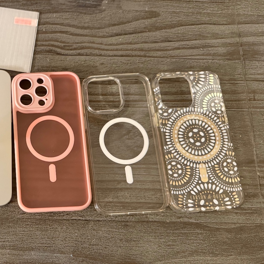 iPhone 14 Pro Max Accessory Bundle - Picture 2 of 15